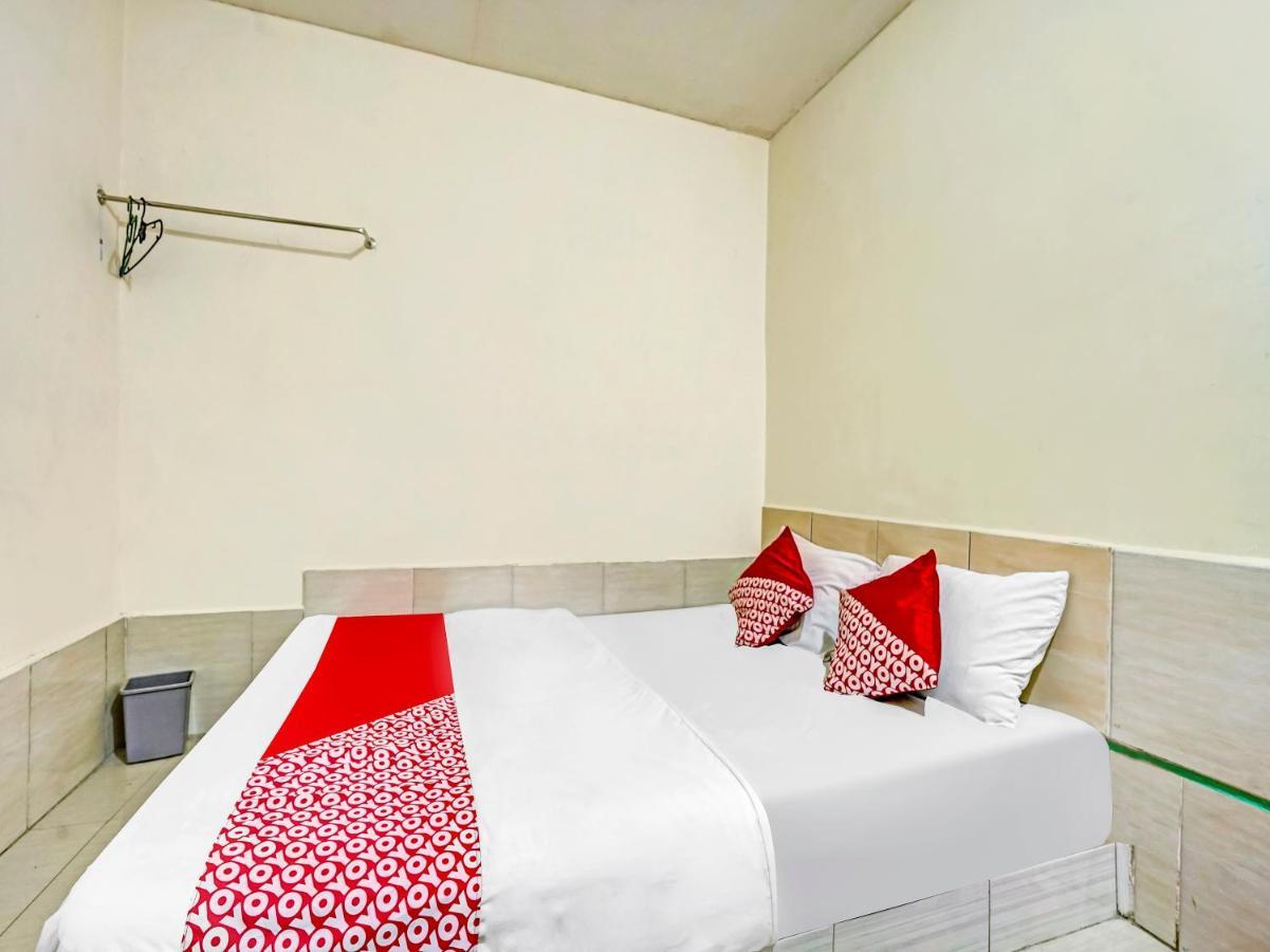 Oyo 90158 Hotel Lendosis Perintis Kemerdekaan Palembang Ngoại thất bức ảnh