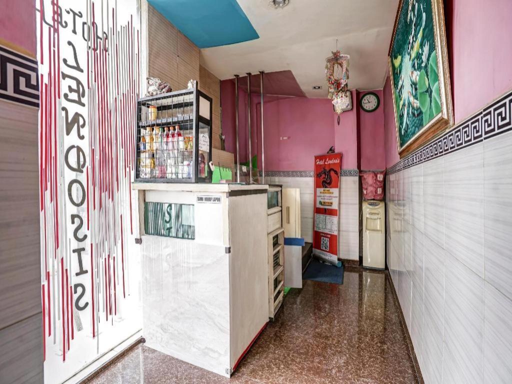 Oyo 90158 Hotel Lendosis Perintis Kemerdekaan Palembang Ngoại thất bức ảnh